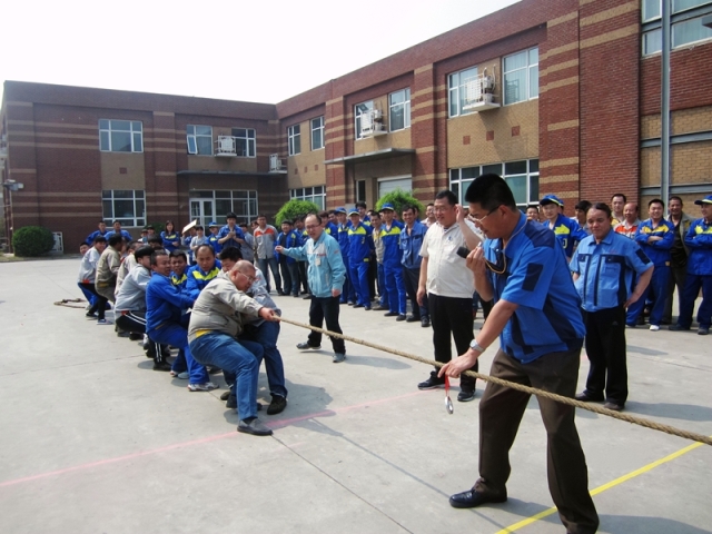 2016.04 春光怡人、万物复苏春季拔河比赛火热进行